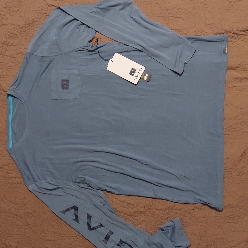 NWT Avid long sleeve performance t-shirt